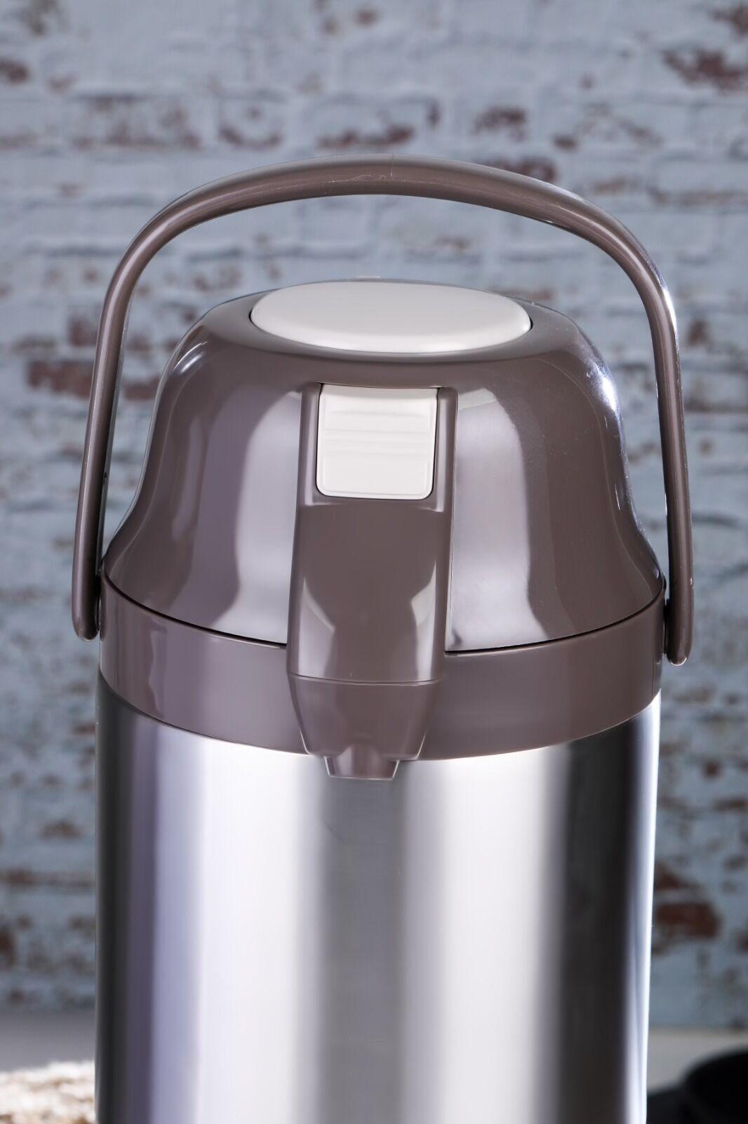 Cooker CKR2009 4.5 Lt Çift Katlı Paslanmaz Çelik Pompalı Termos 4.5 LİTRE - Kahverengi