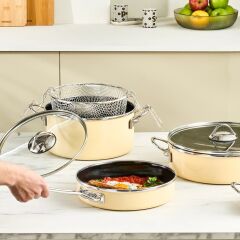 Karaca Erva 14 Parça İndüksiyon Tabanlı Emaye Çeyiz Seti Krem