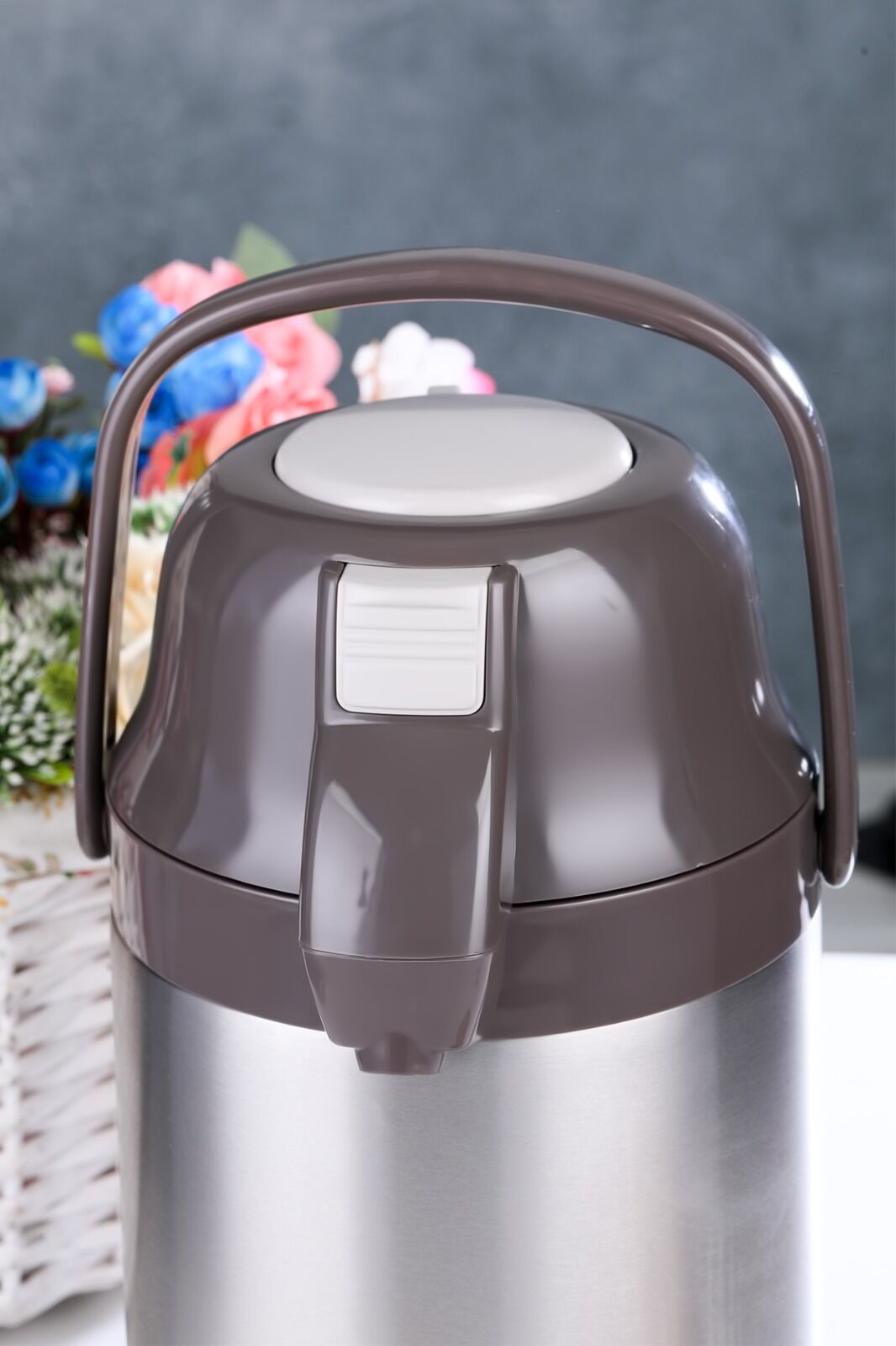 Cooker CKR2007 2.5 Lt Çift Katlı Paslanmaz Çelik Pompalı Termos 2.5 LİTRE - Kahverengi