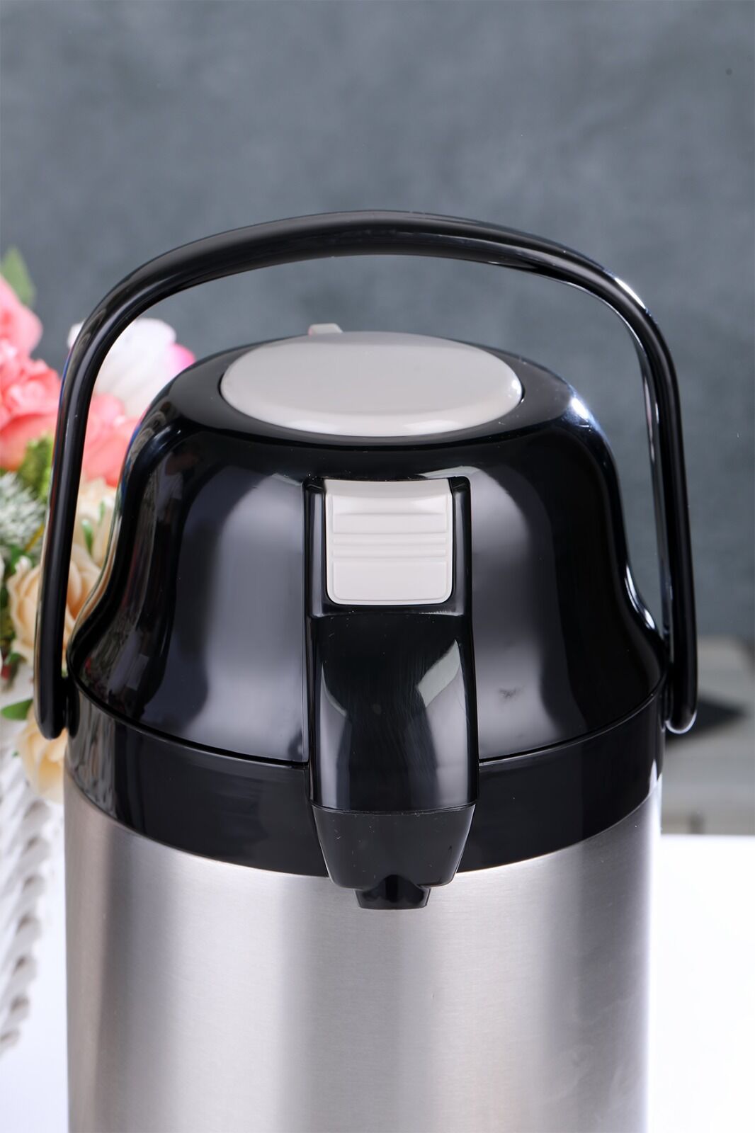 Cooker CKR2007 2.5 Lt Çift Katlı Paslanmaz Çelik Pompalı Termos 2.5 LİTRE - Siyah