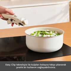 Karaca x Refika Swiss Crystal Almond Cream Easy Clip 7 Parça Tencere Seti