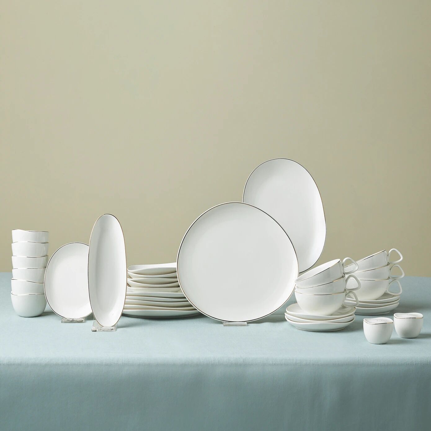 Karaca Stream Bone Middle 34 Parça 6 Kişilik Kahvaltı Takımı Gold