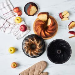 Karaca Nevera Degradeli Döküm Kek Kalıbı Gold 26 Cm