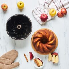 Karaca Nevera Degradeli Döküm Kek Kalıbı Gold 26 Cm