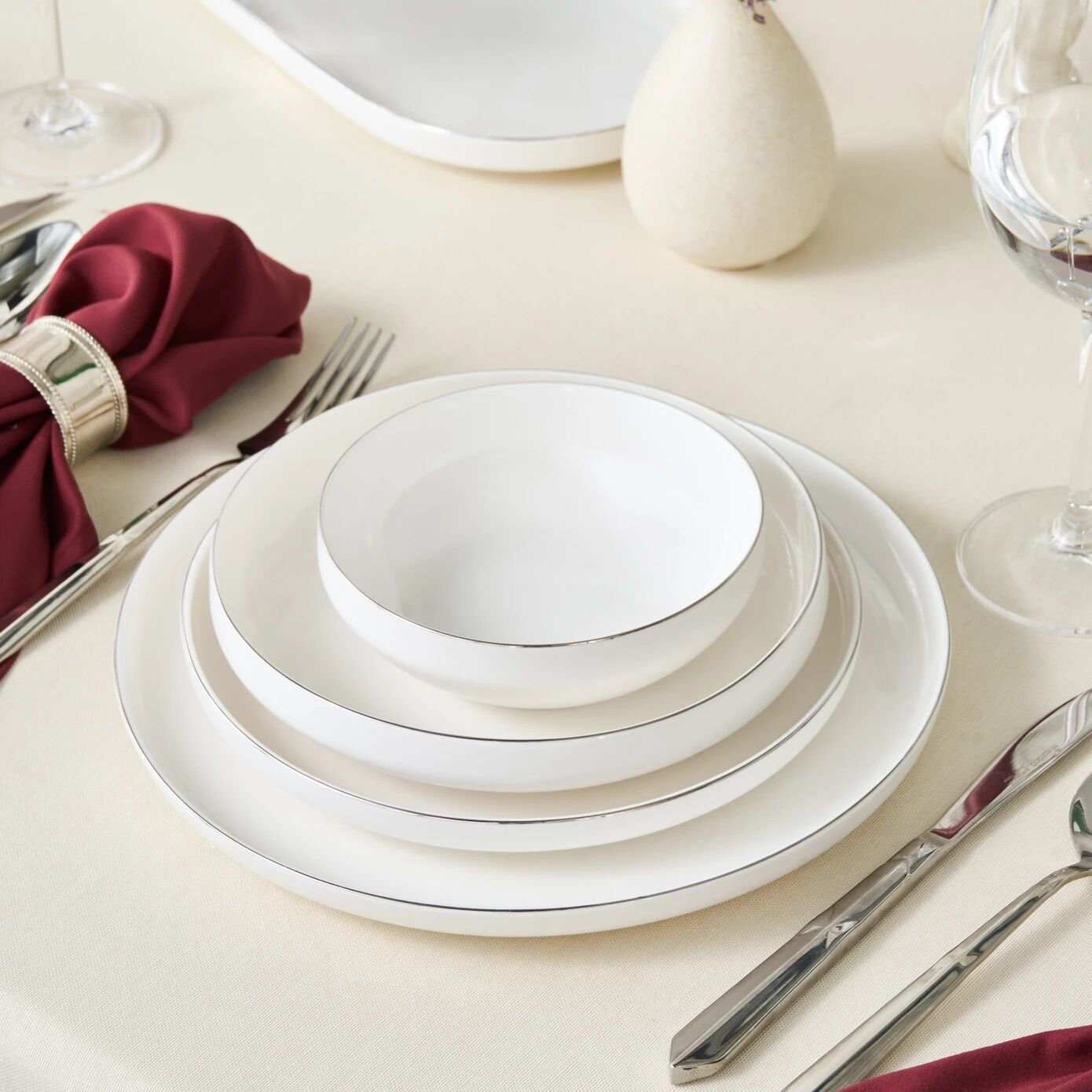 Karaca Stream Bone Saturn 53 Parça 12 Kişilik Yemek Takımı Platin